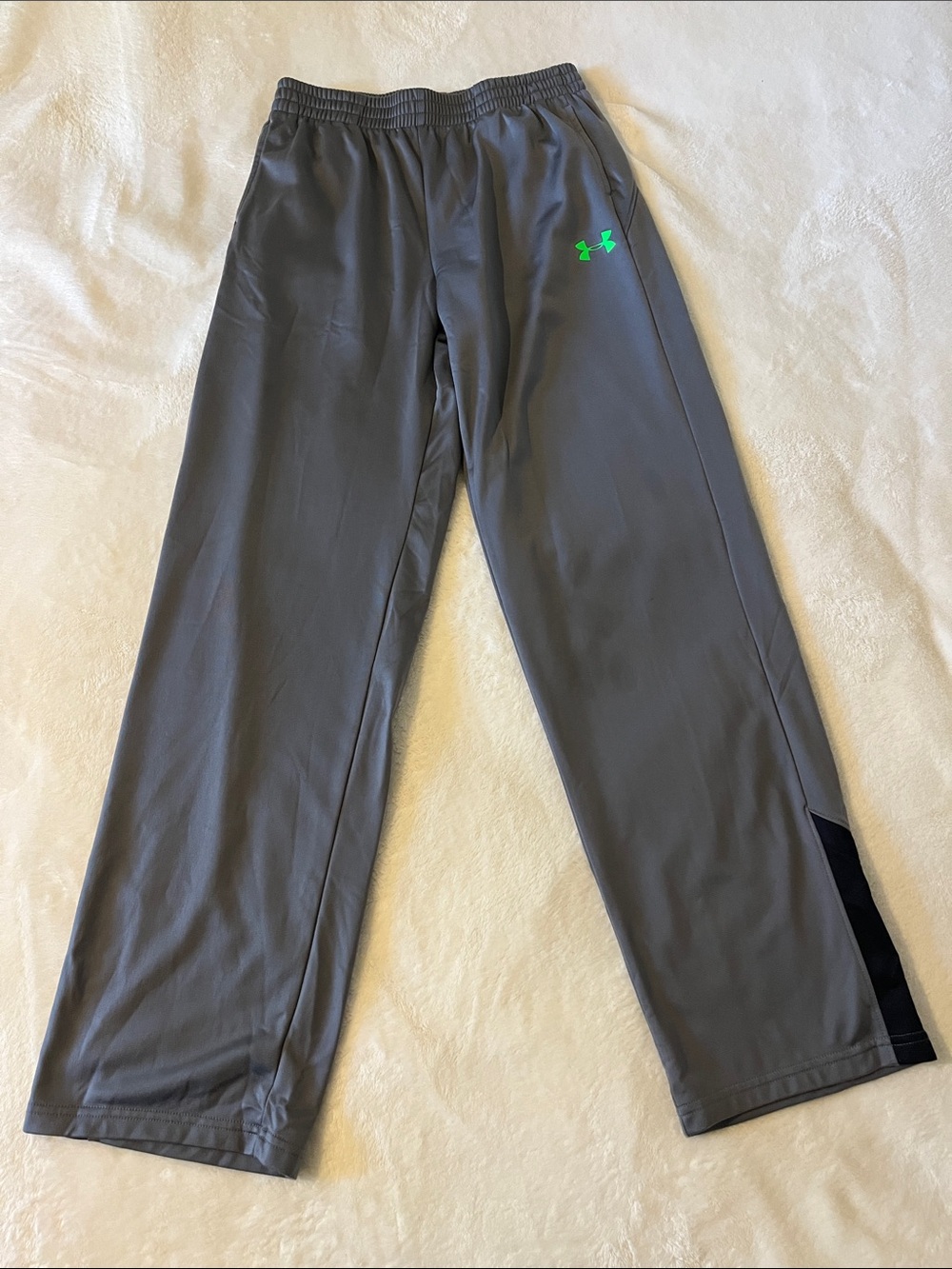 Under Armour Gray Sweatpants with Neon Green Logo - Kids YXL/Loose